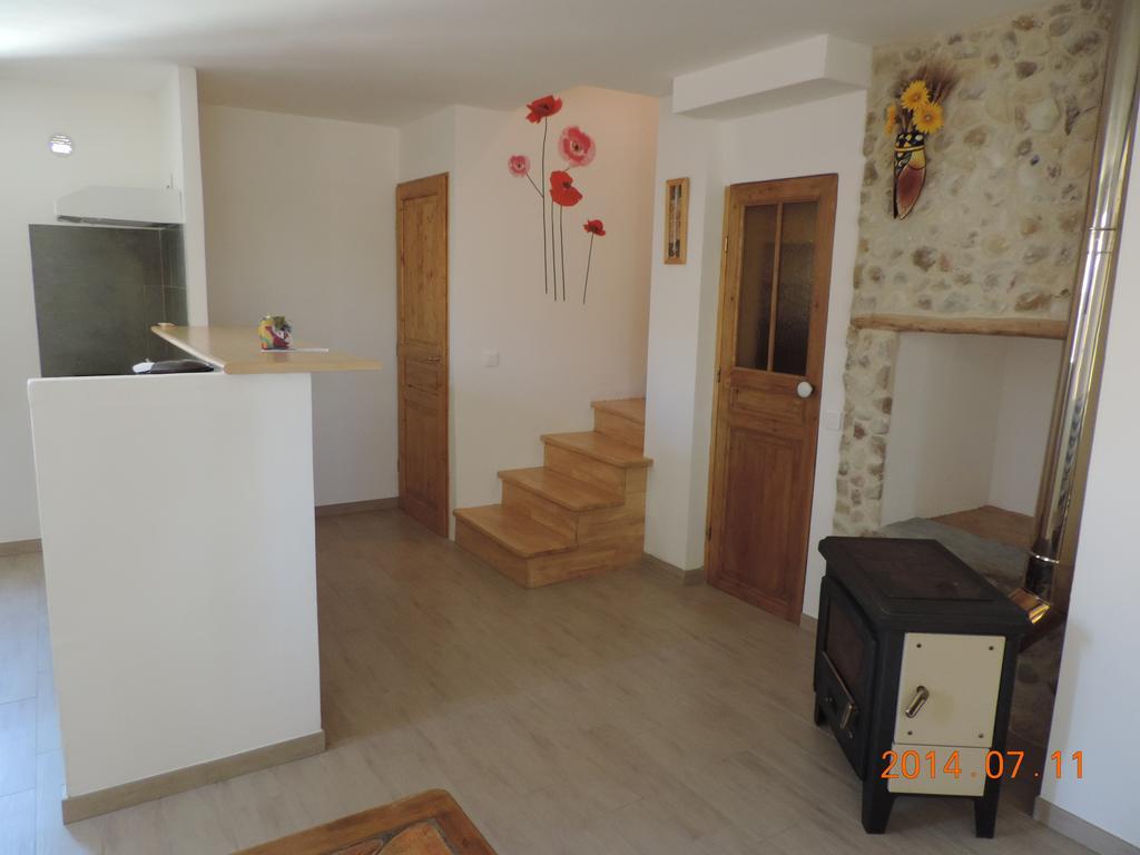 Les Cigales D'Estoublon Apartman Kültér fotó